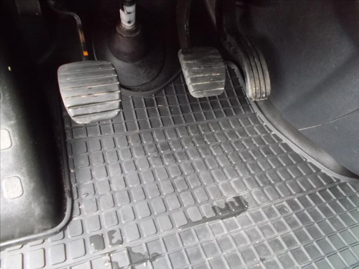 Opel Vivaro Ostatní 1,6 l 89 kw