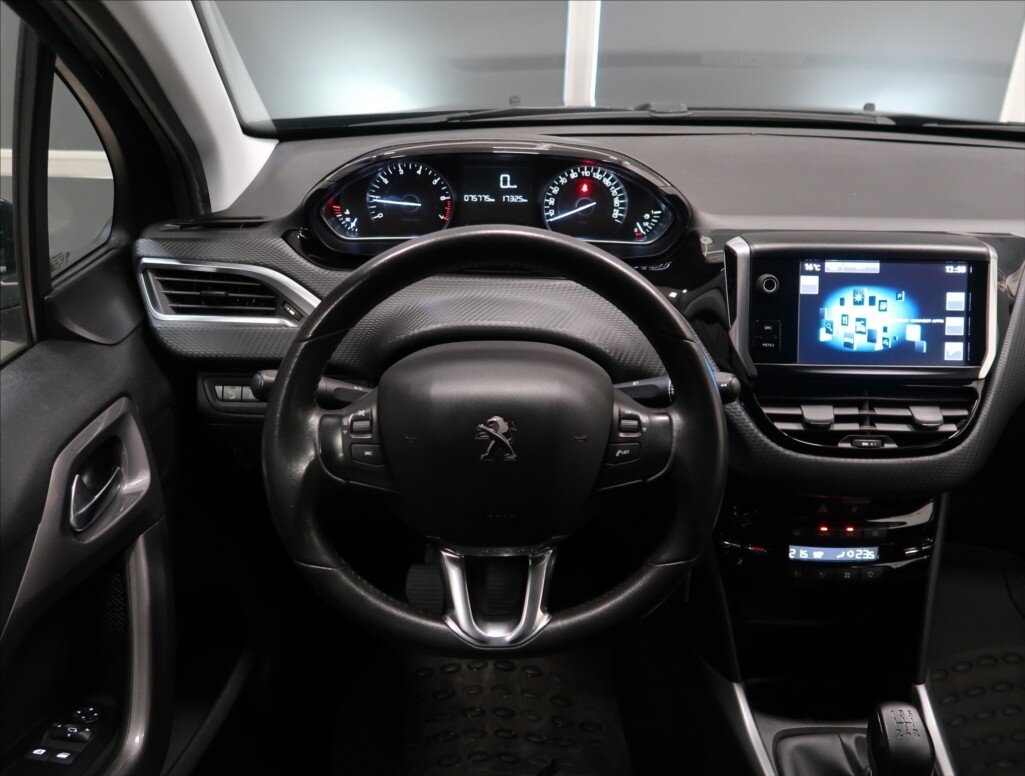Peugeot 2008 SUV / Terénní 1,2 l 81 kw