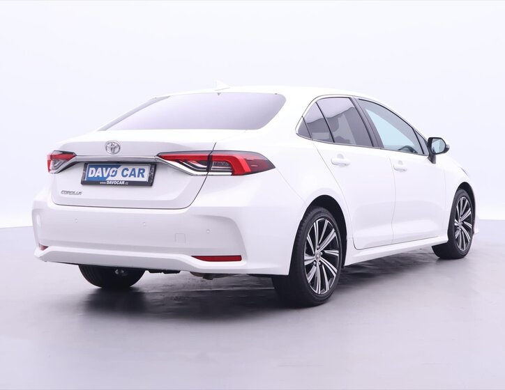 Toyota Corolla Sedan / Limuzína 1,5 l 92 kw