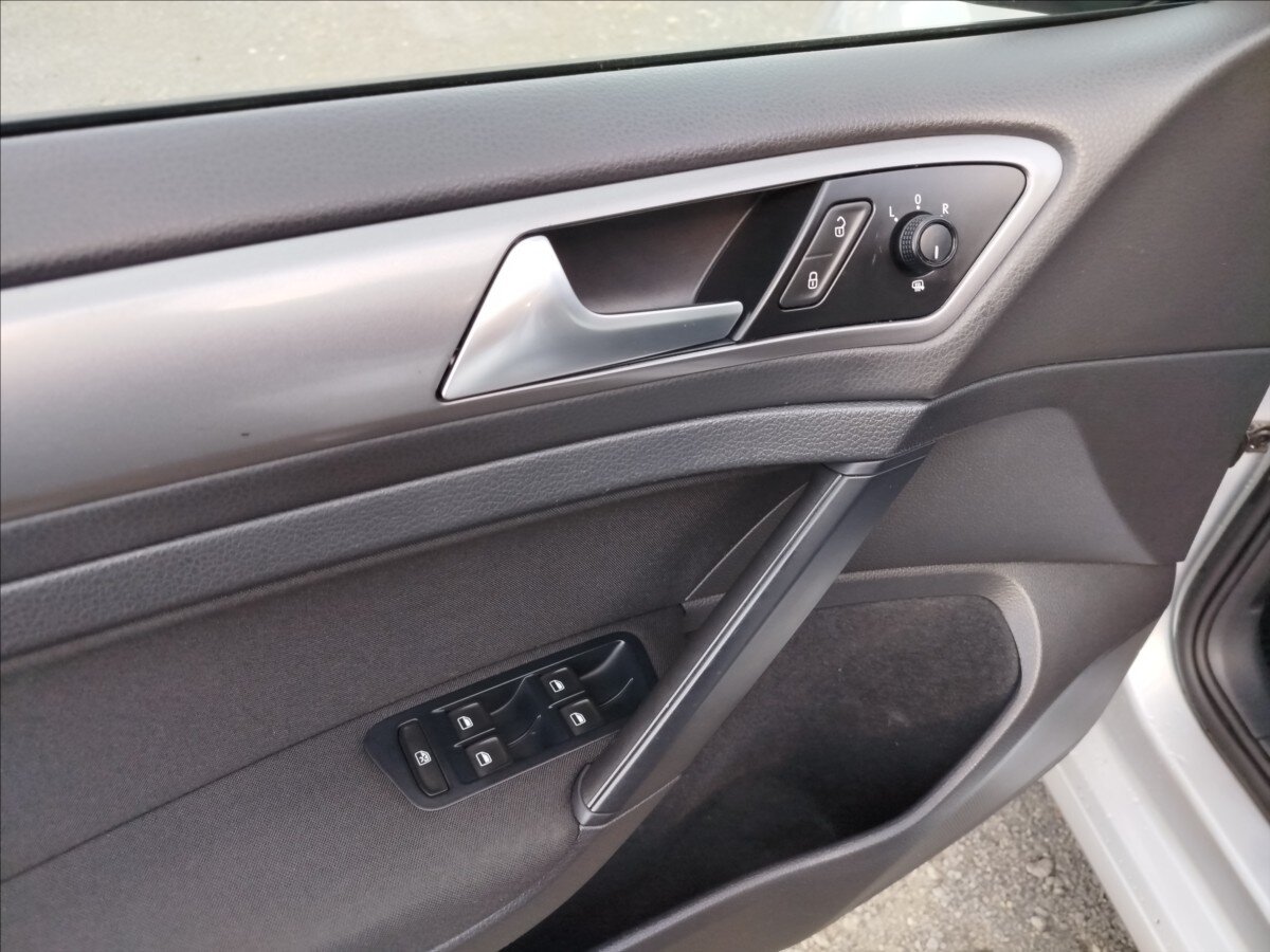 Volkswagen Golf Hatchback 1,4 l 90 kw