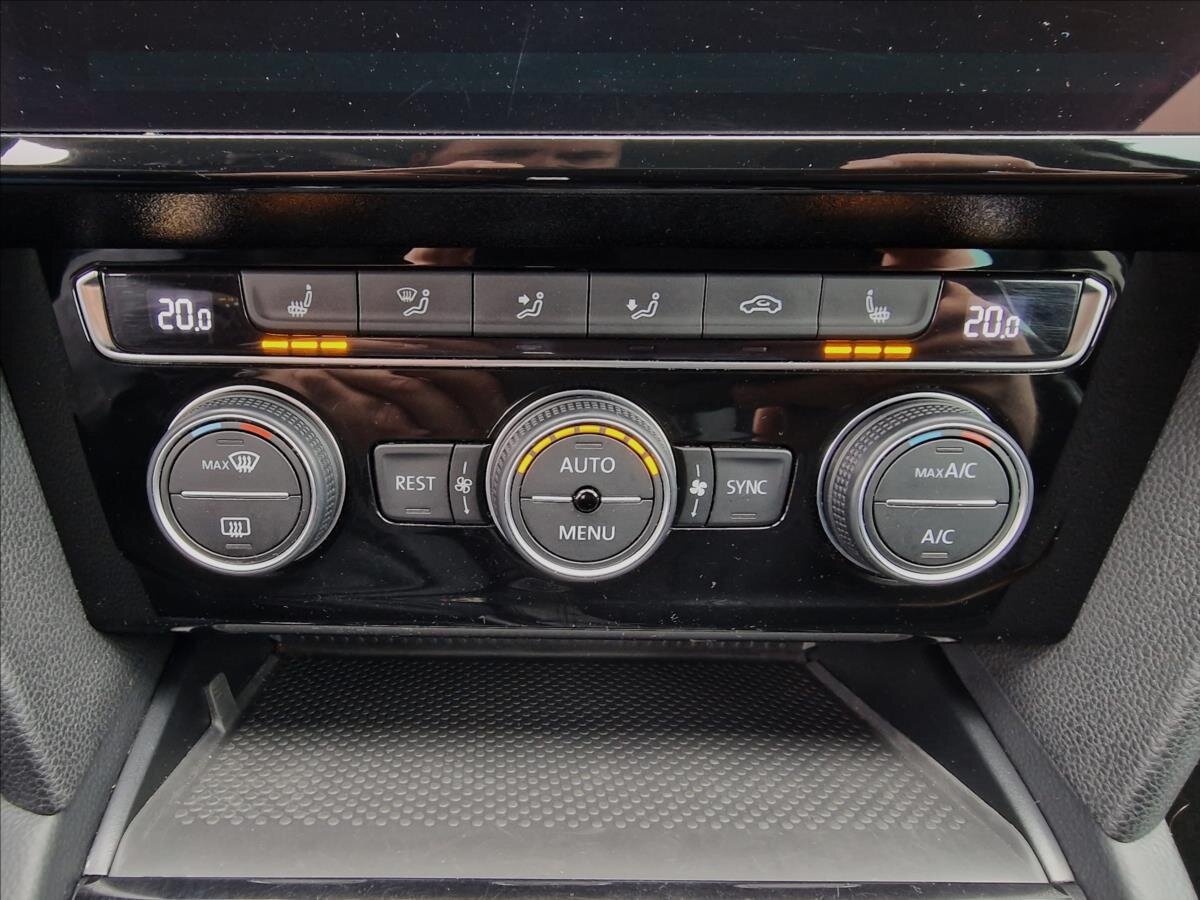 Volkswagen Passat Kombi 2,0 l 110 kw