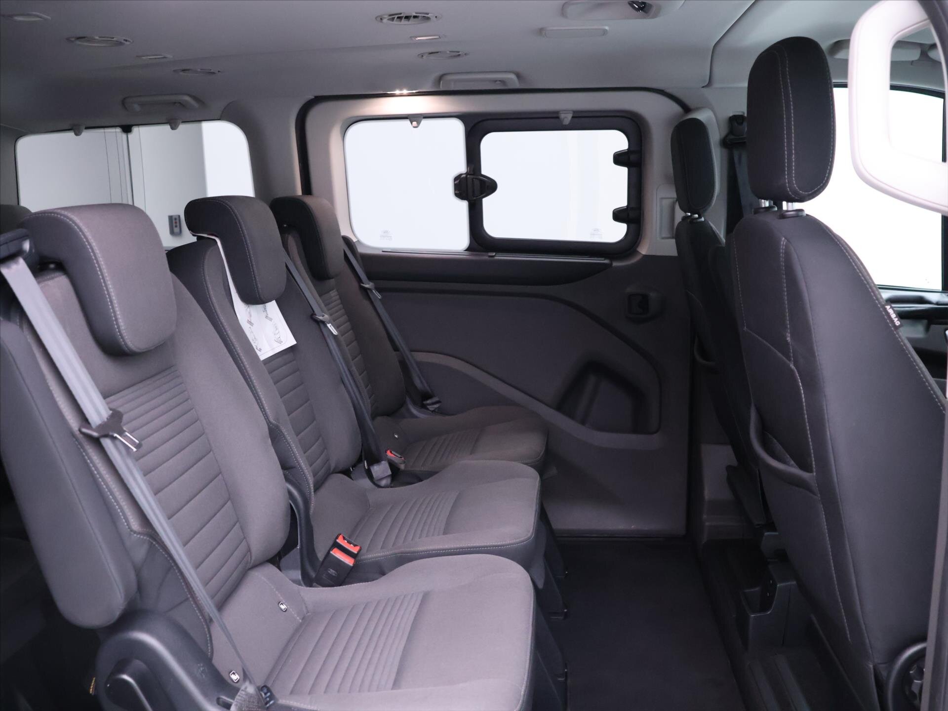 Ford Tourneo Custom Kombi 2,0 l 95 kw