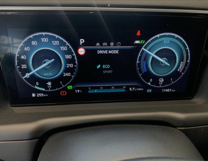 Hyundai Tucson SUV / Terénní 1,6 l 169 kw