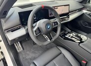 BMW i5 Sedan / Limuzína 1,0 442 kw