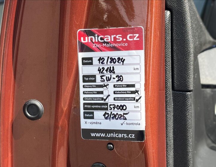 Peugeot 5008 SUV / Terénní 1,2 l 96 kw