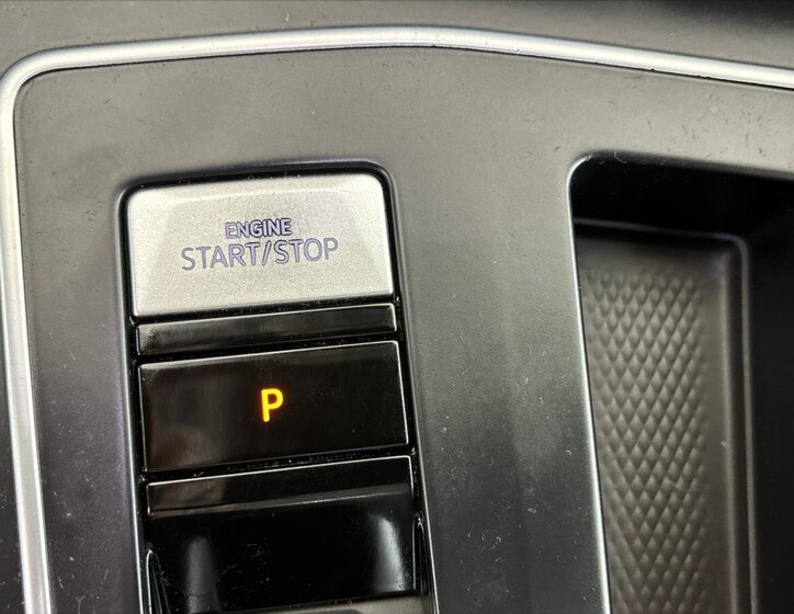 Volkswagen Golf Kombi 2,0 l 85 kw