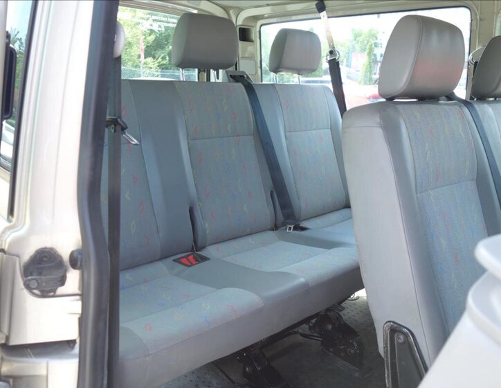 Volkswagen Transporter 14