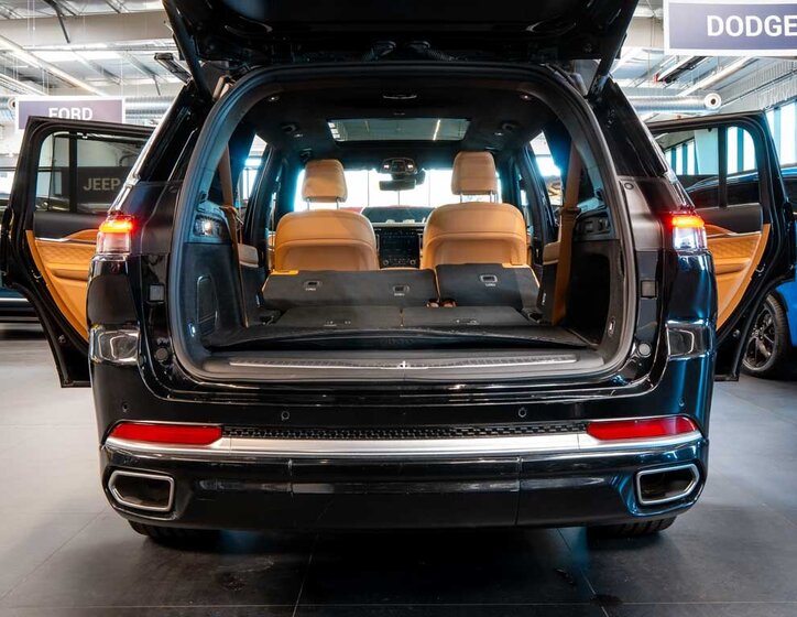 Jeep Grand Cherokee SUV / Terénní 5,7 l 266 kw