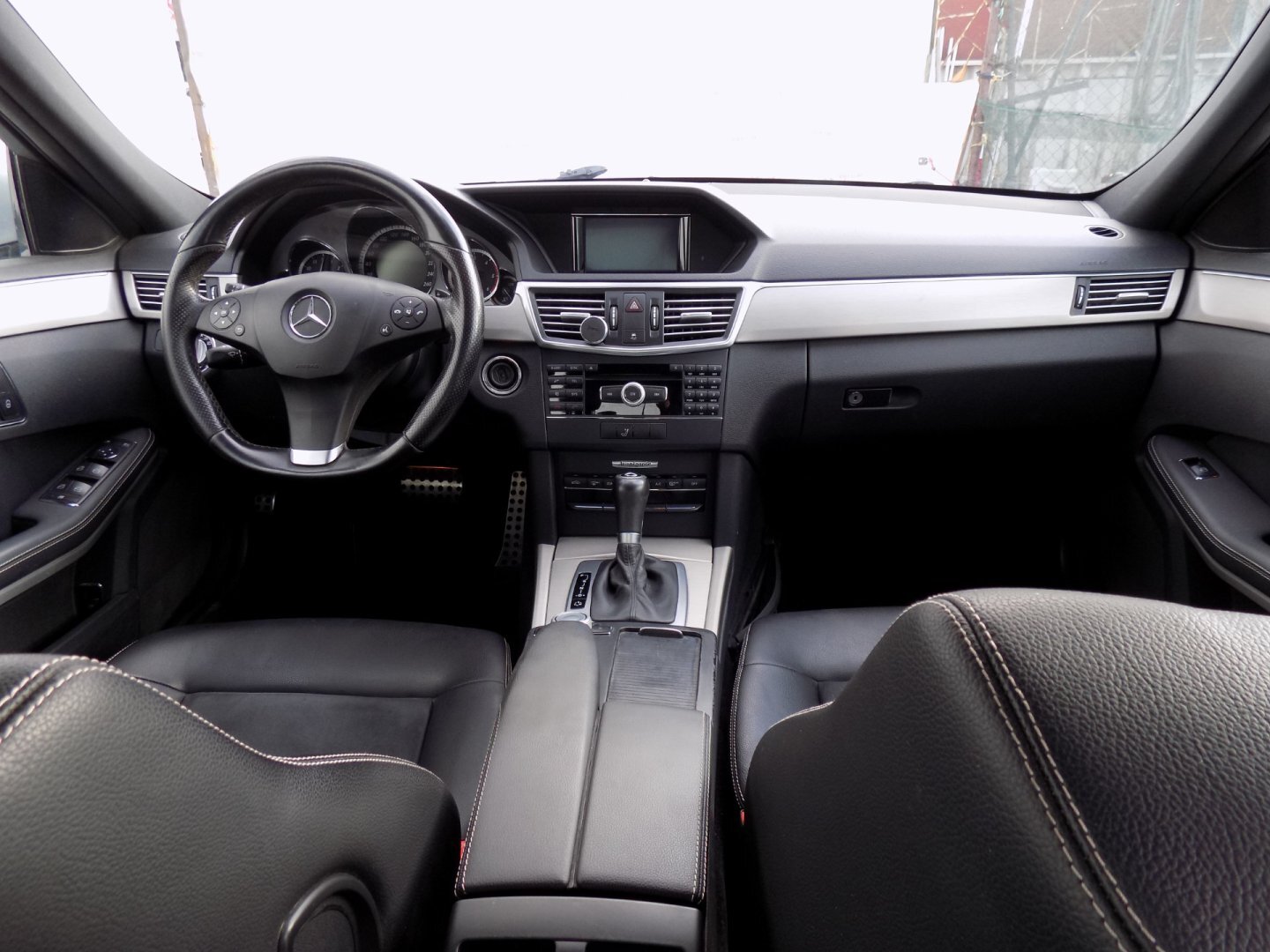 Mercedes-Benz Třídy E Sedan / Limuzína 2,1 l 125 kw