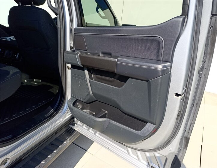 Ford F-150 Pick-up 2,7 l 242 kw