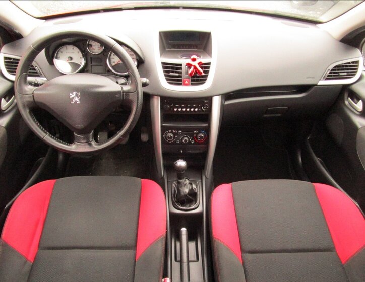 Peugeot 207 Kombi 1,4 l 54 kw