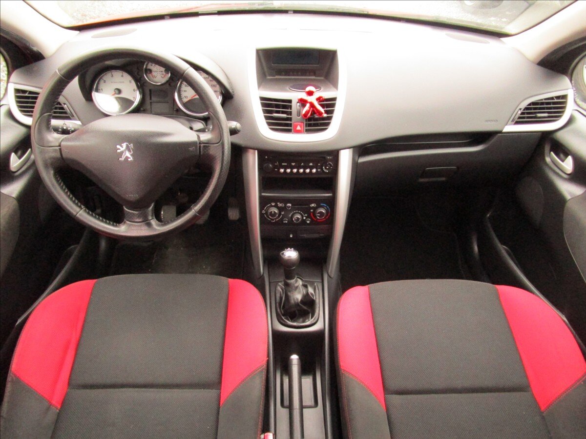 Peugeot 207 Kombi 1,4 l 54 kw