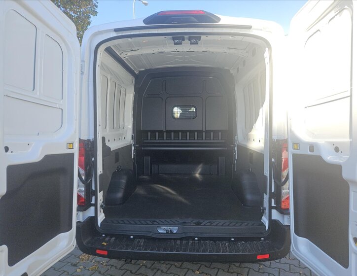Ford Transit 13