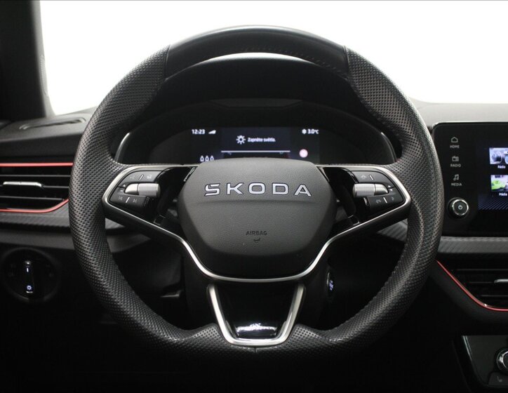 Škoda Kamiq SUV 999,0 85 kw