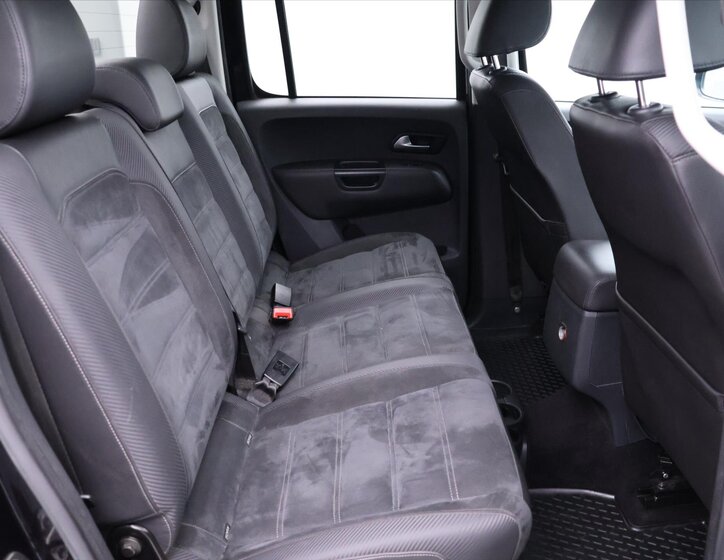 Volkswagen Amarok 12