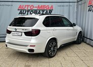 BMW X5 Kombi 3,0 l 280 kw
