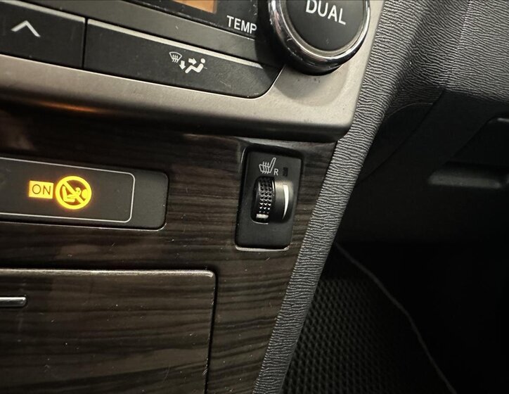 Toyota Avensis Kombi 2,0 l 91 kw