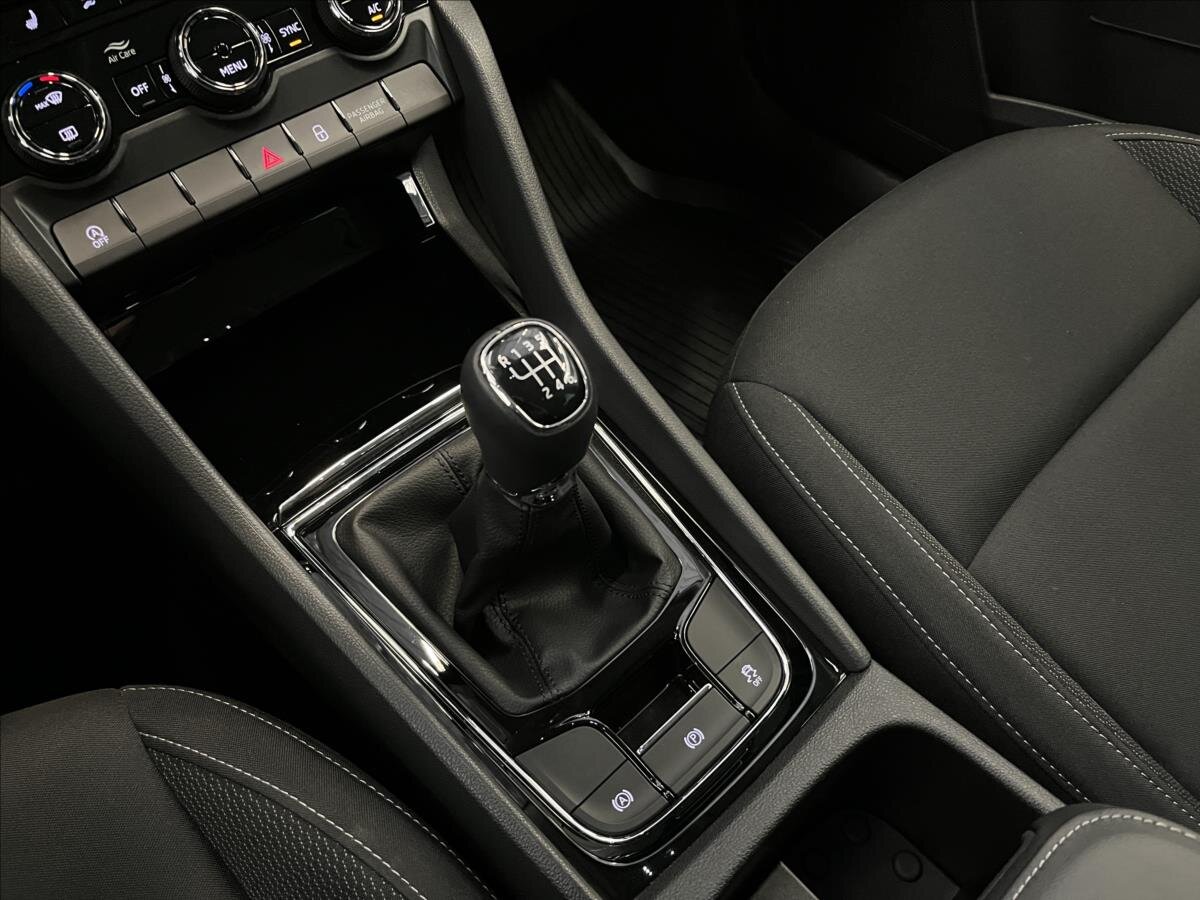 Škoda Karoq SUV 1,5 l 110 kw