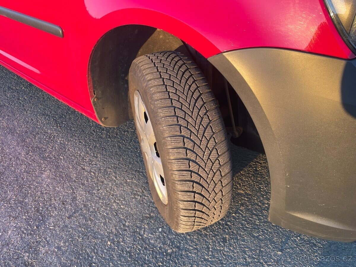 Volkswagen Caddy Kombi 1,6 l 75 kw