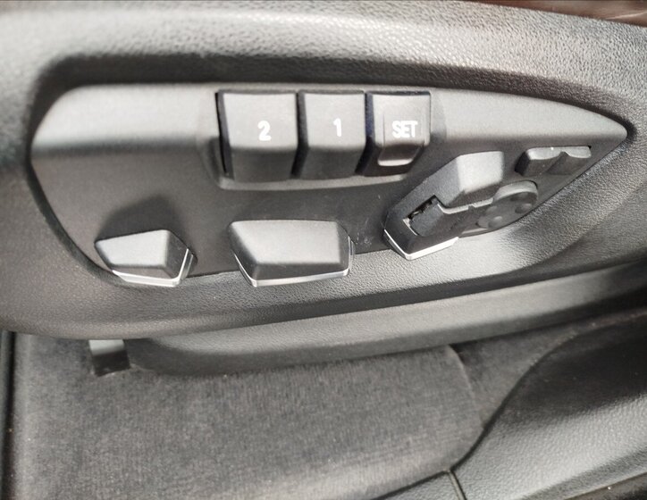 BMW X5 SUV 3,0 l 280 kw