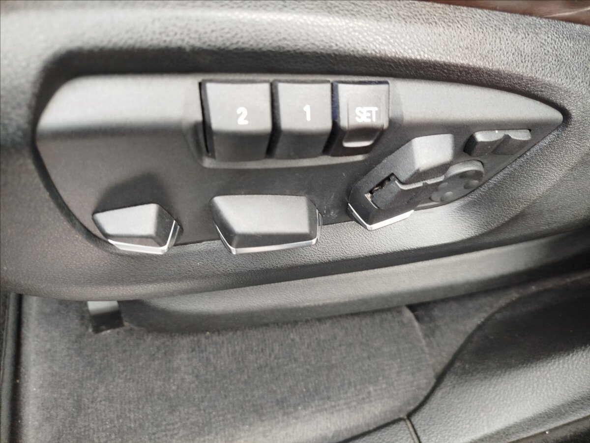 BMW X5 SUV 3,0 l 280 kw