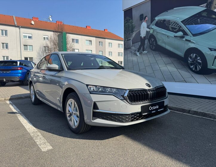 Škoda Octavia Sedan / Limuzína 1,5 l 110 kw