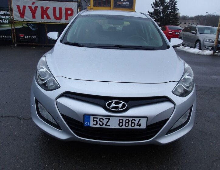 Hyundai i30 Kombi 1,6 l 99 kw