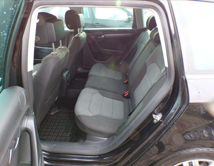 Volkswagen Passat 19