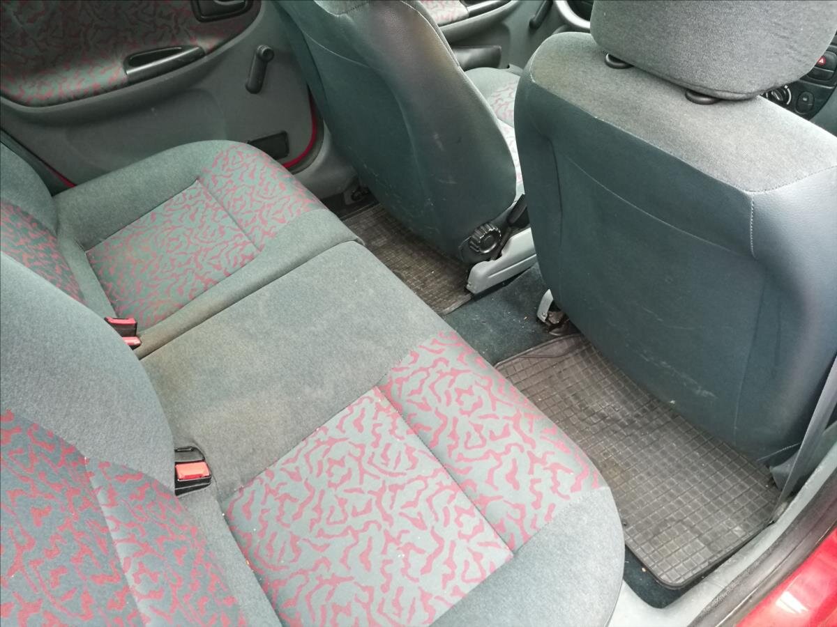 Renault Mégane Hatchback 1,4 l 51 kw