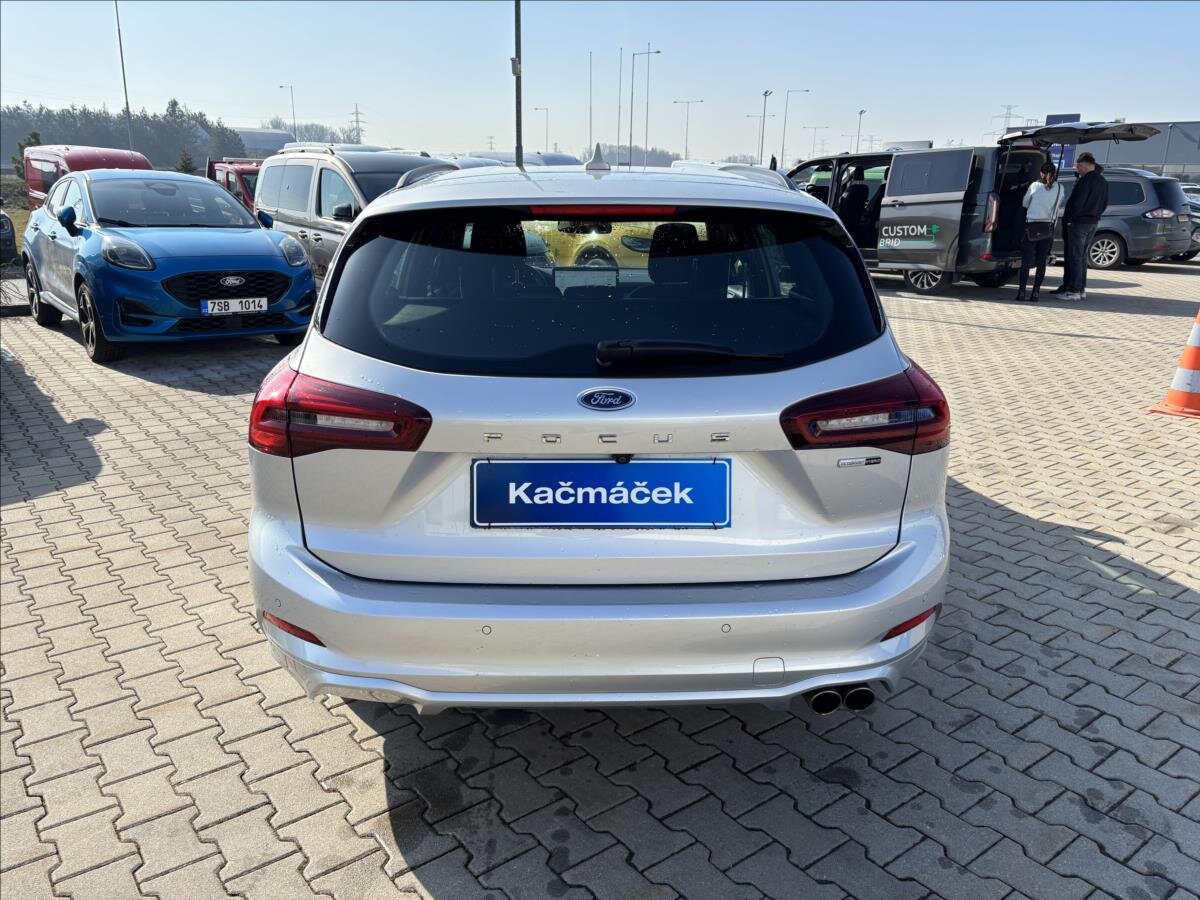 Ford Focus Kombi 999,0 92 kw