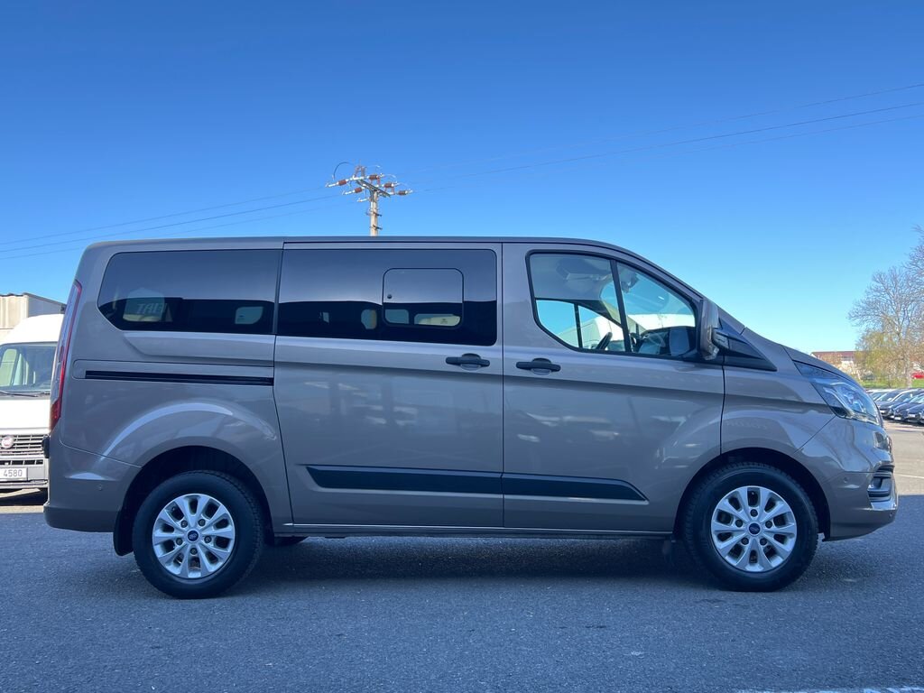 Ford Transit Custom Kombi 2,0 l 96 kw