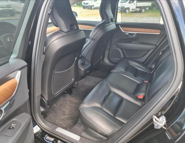 Volvo V90 14