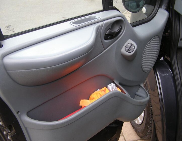 Ford Transit MPV 2,2 l 63 kw