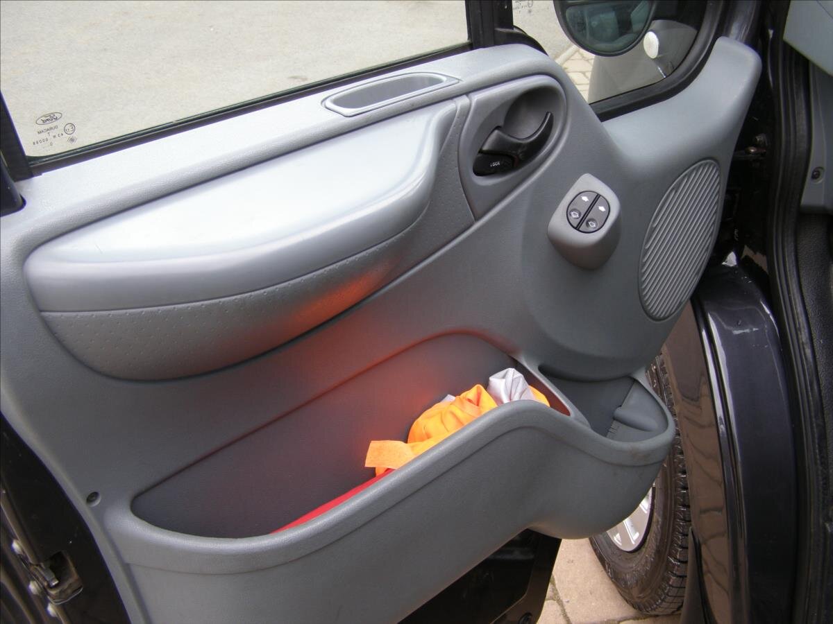 Ford Transit MPV 2,2 l 63 kw