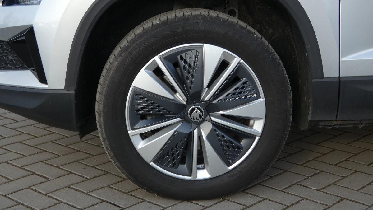 Škoda Karoq SUV / Terénní 1,5 l 110 kw