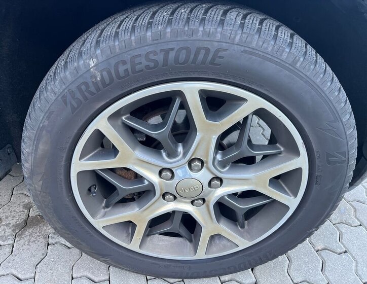 Jeep Grand Cherokee SUV 3,0 l 184 kw