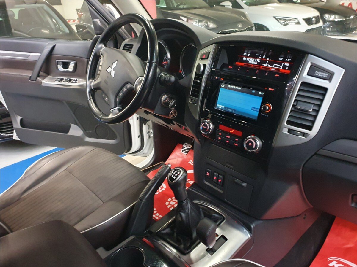 Mitsubishi Pajero Ostatní 3,2 l 147 kw