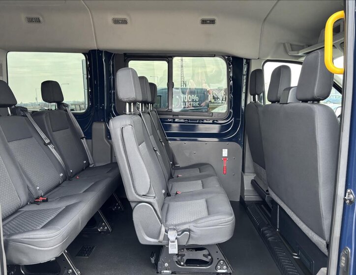 Ford Transit 11