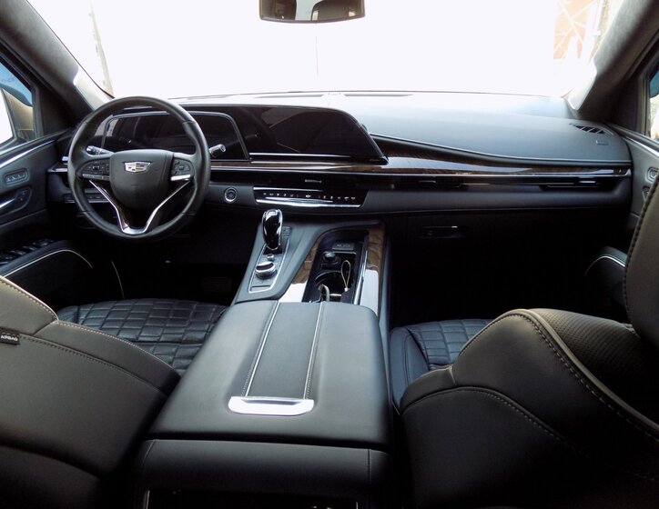 Cadillac Escalade 22