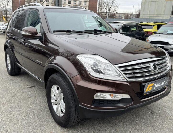SsangYong Rexton SUV / Terénní 2,0 l 114 kw