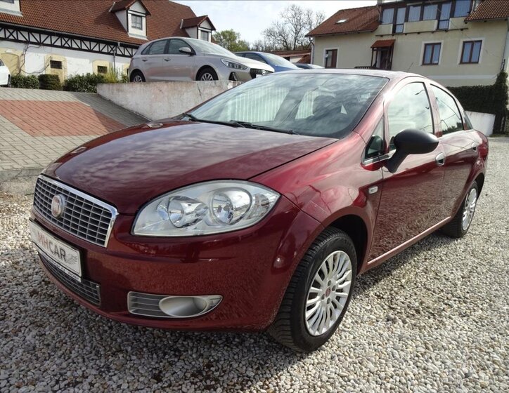 Fiat Linea Sedan / Limuzína 1,4 l 57 kw