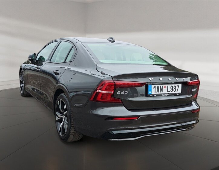 Volvo S60 Sedan / Limuzína 2,0 l 184 kw