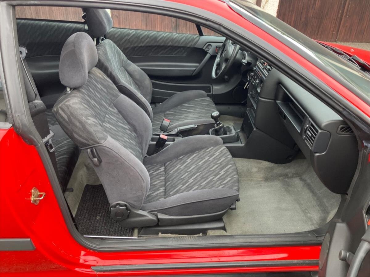 Opel Calibra Kupé 2,0 l 85 kw