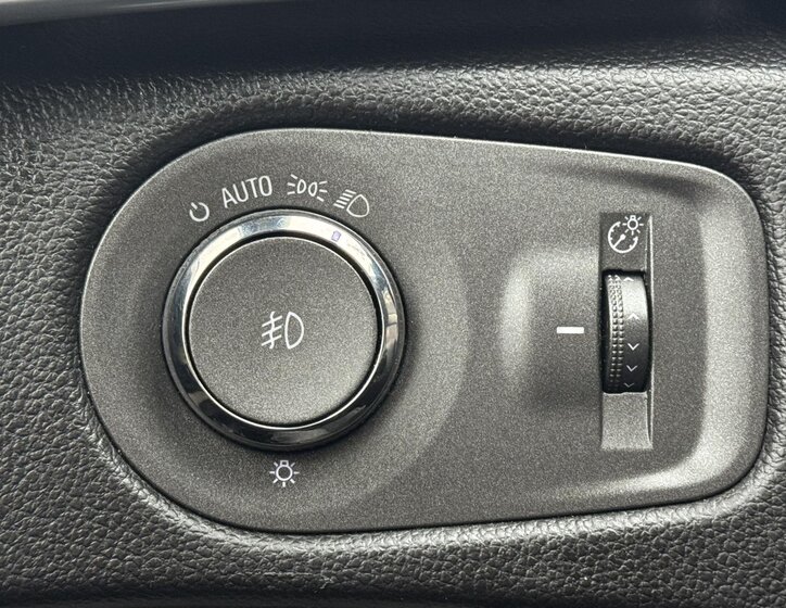 Cadillac SRX SUV 3,0 l 198 kw