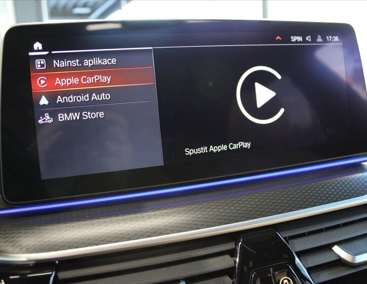 BMW Řada 5 Kombi 3,0 l 210 kw