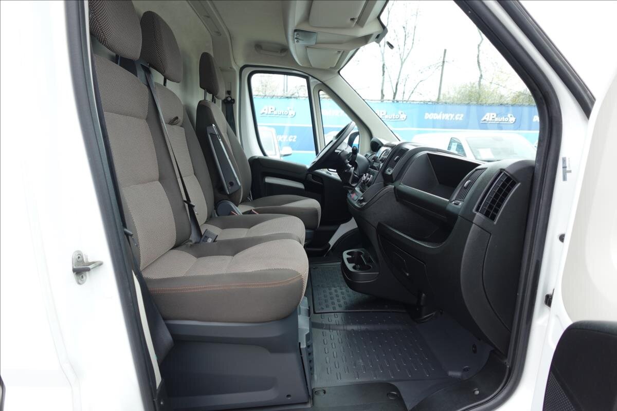 Peugeot Boxer Ostatní 2,2 l 121 kw