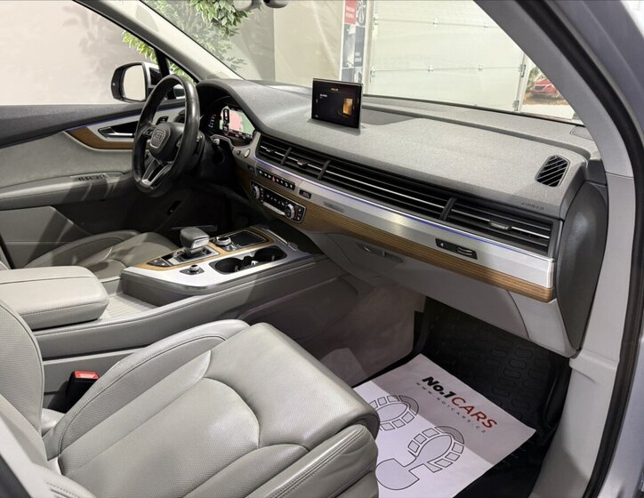 Audi Q7 SUV / Terénní 3,0 l 200 kw
