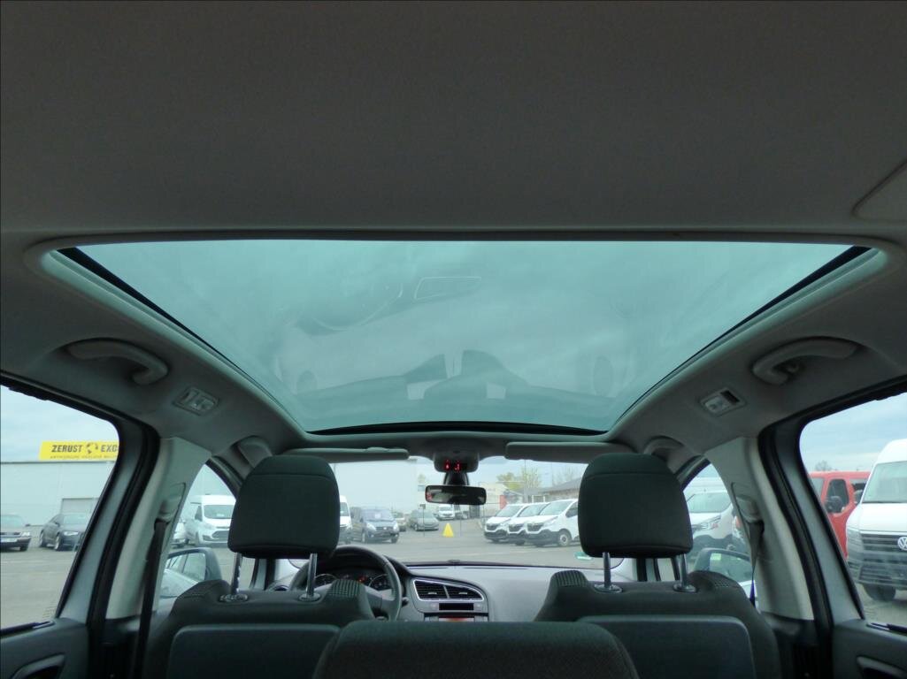 Peugeot 5008 MPV 1,6 l 88 kw