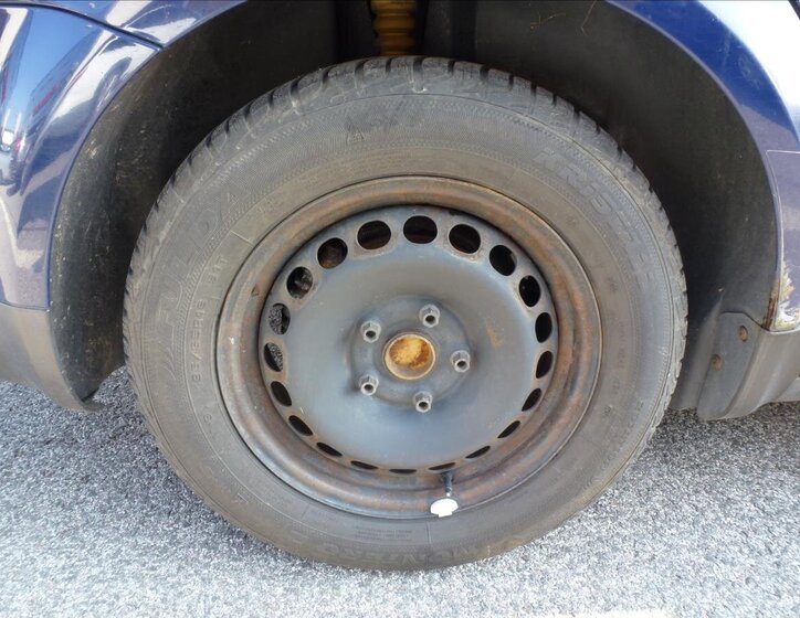 Volkswagen Passat Kombi 1,6 l 74 kw