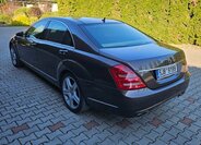 Mercedes-Benz Ostatní Sedan / Limuzína 0,0 0
